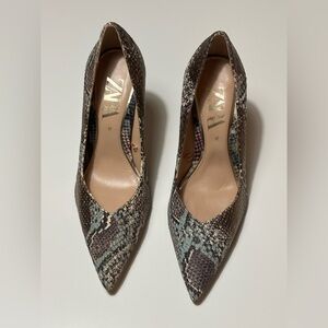 Zara Snakeskin Heels - Brown and Blue. Almost new, only used once.